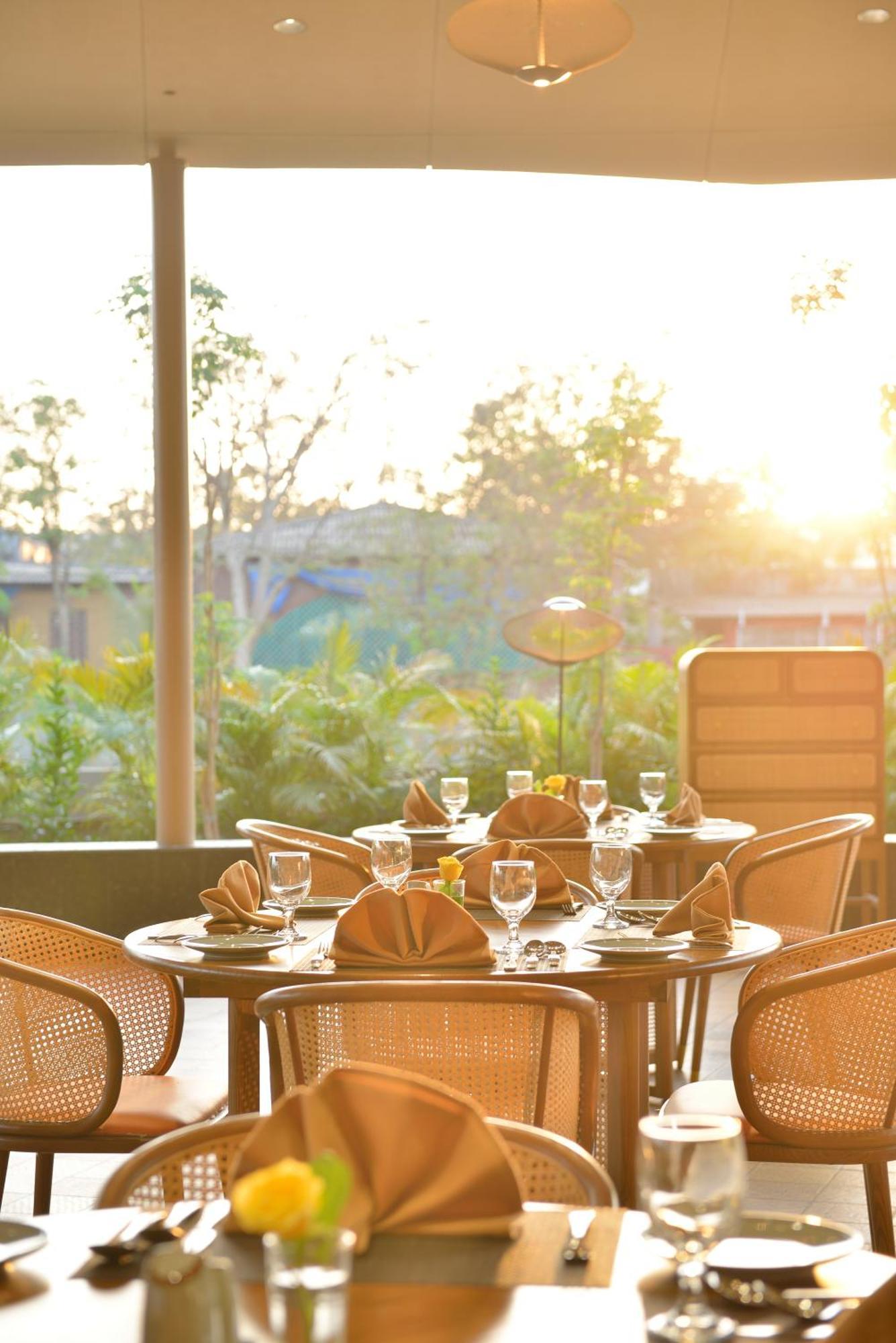 Hotel Urbane By Treat Daman Exterior foto