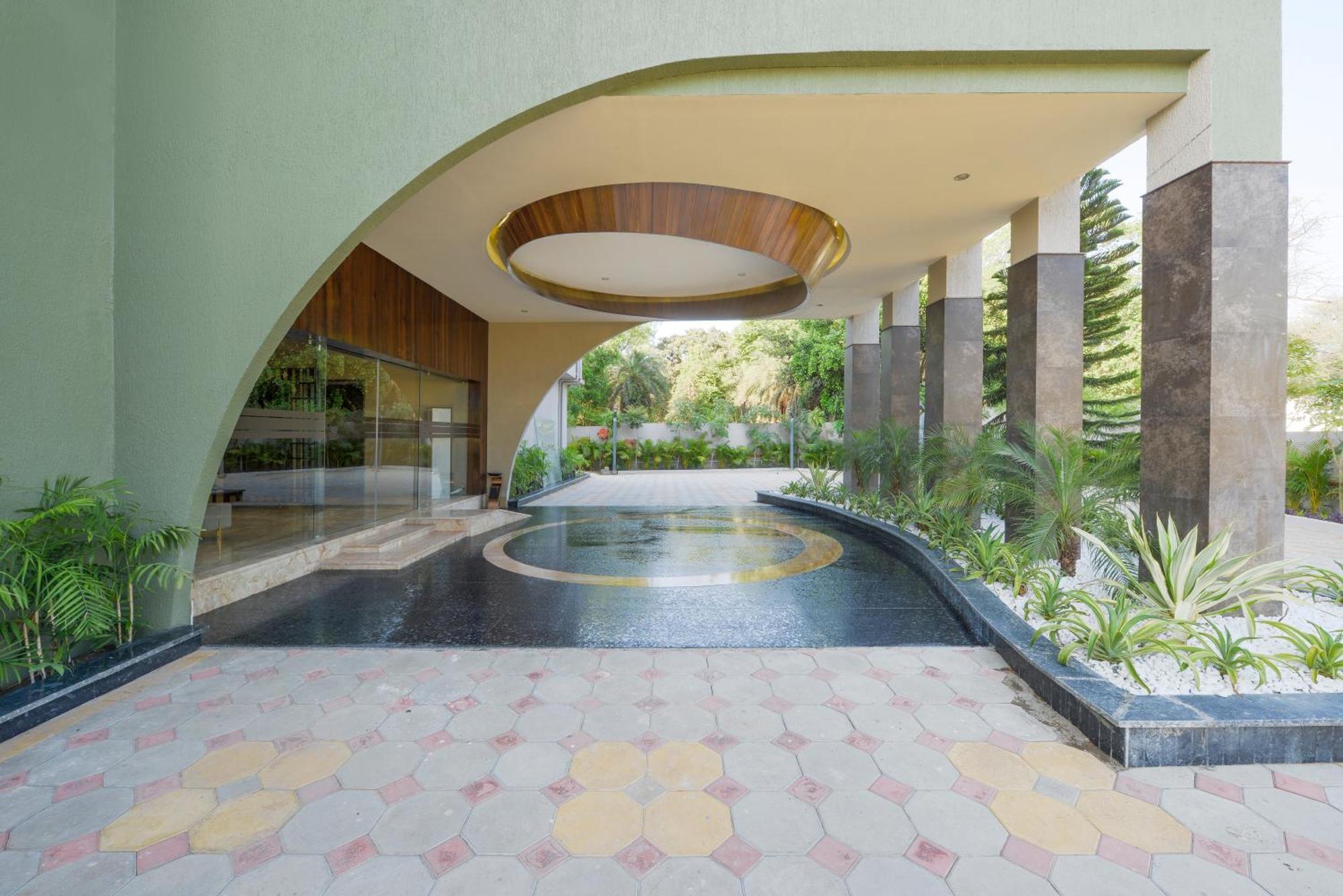 Hotel Urbane By Treat Daman Exterior foto